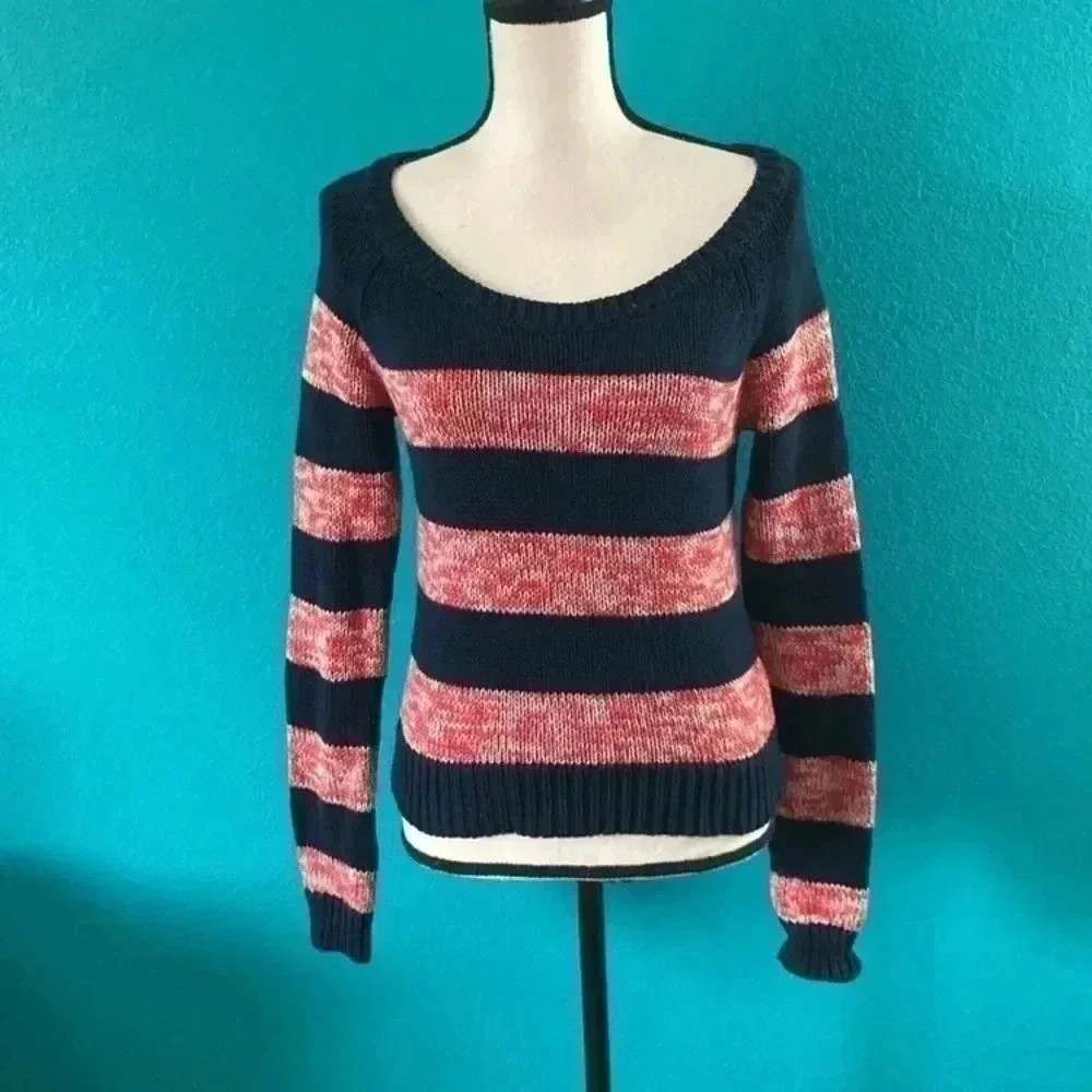 ⭐️ American eagle striped sweater in size small